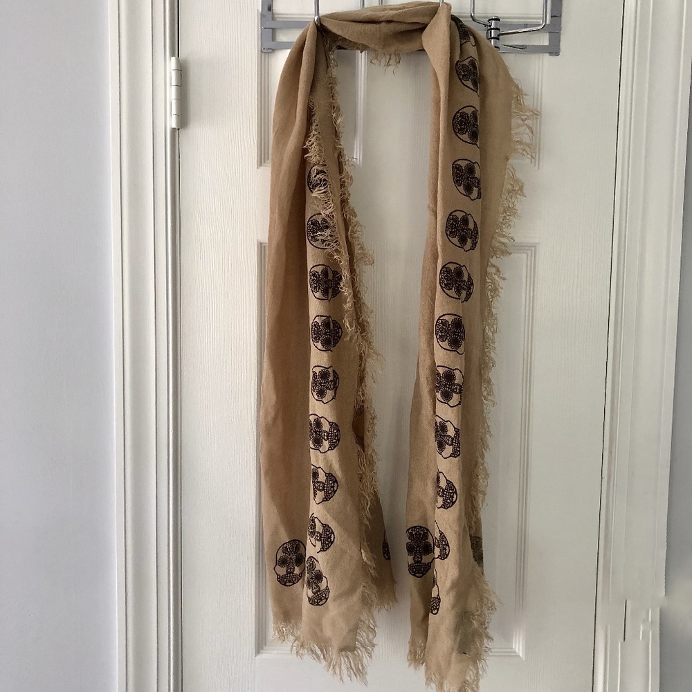 Skull Fringe Long Scarf